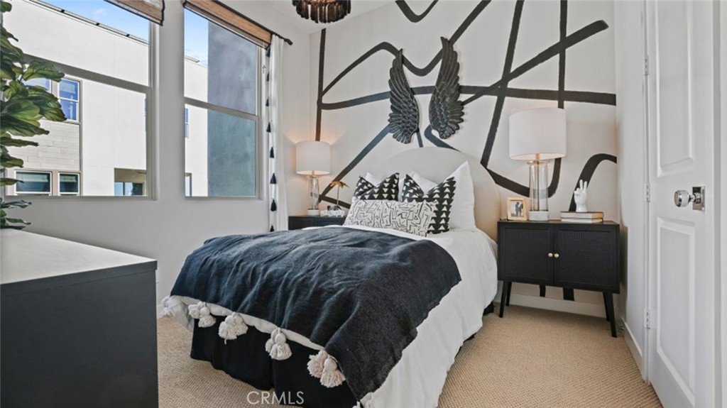 1295 Hollyleaf Terrace