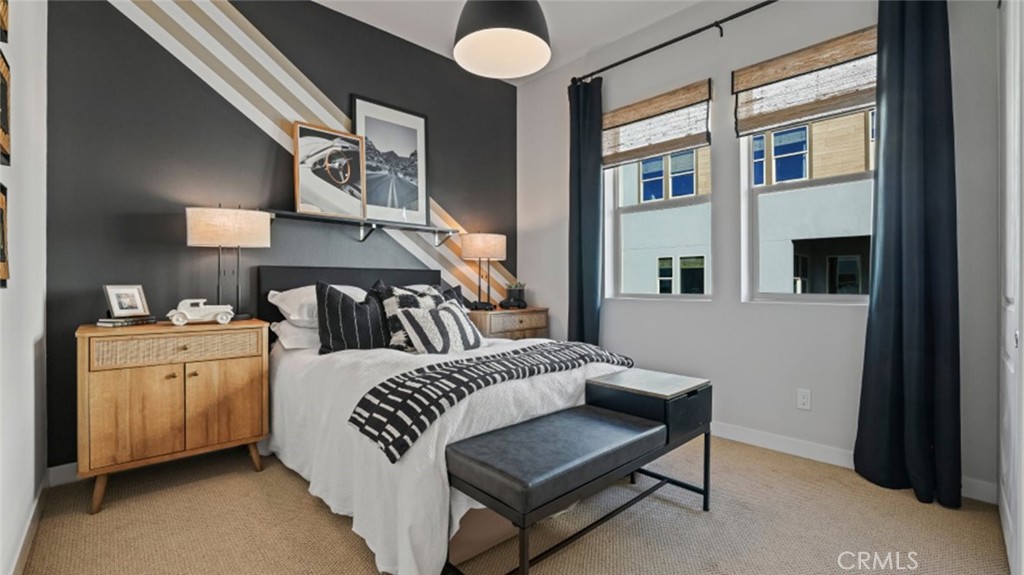 1295 Hollyleaf Terrace