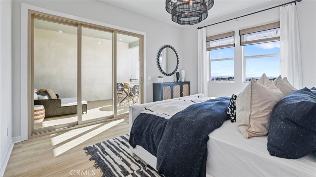 1295 Hollyleaf Terrace