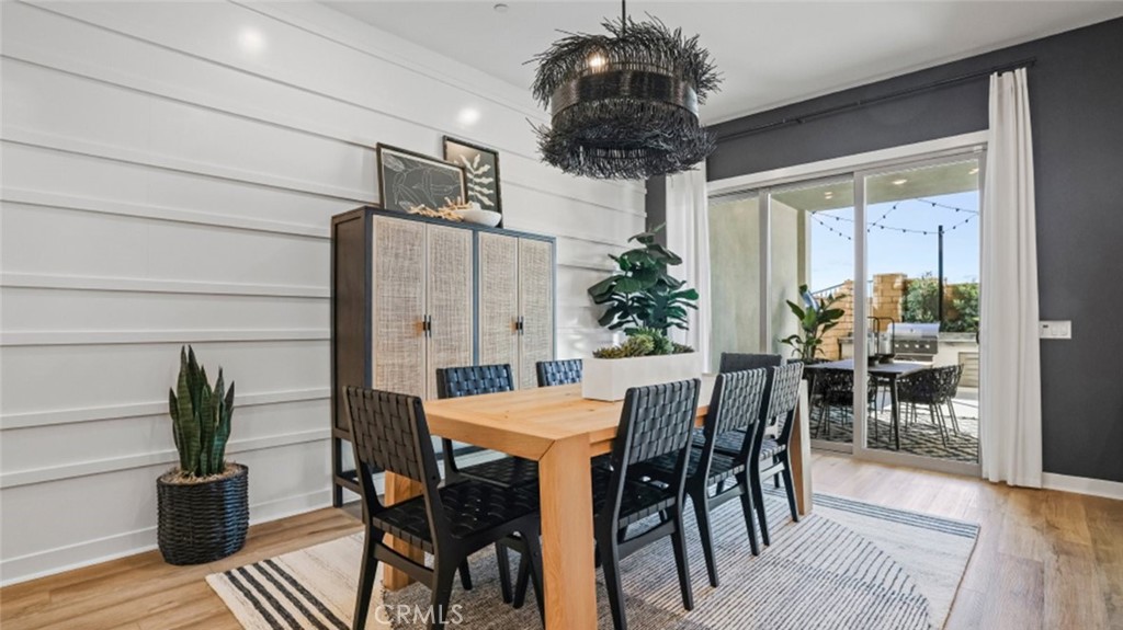 1295 Hollyleaf Terrace