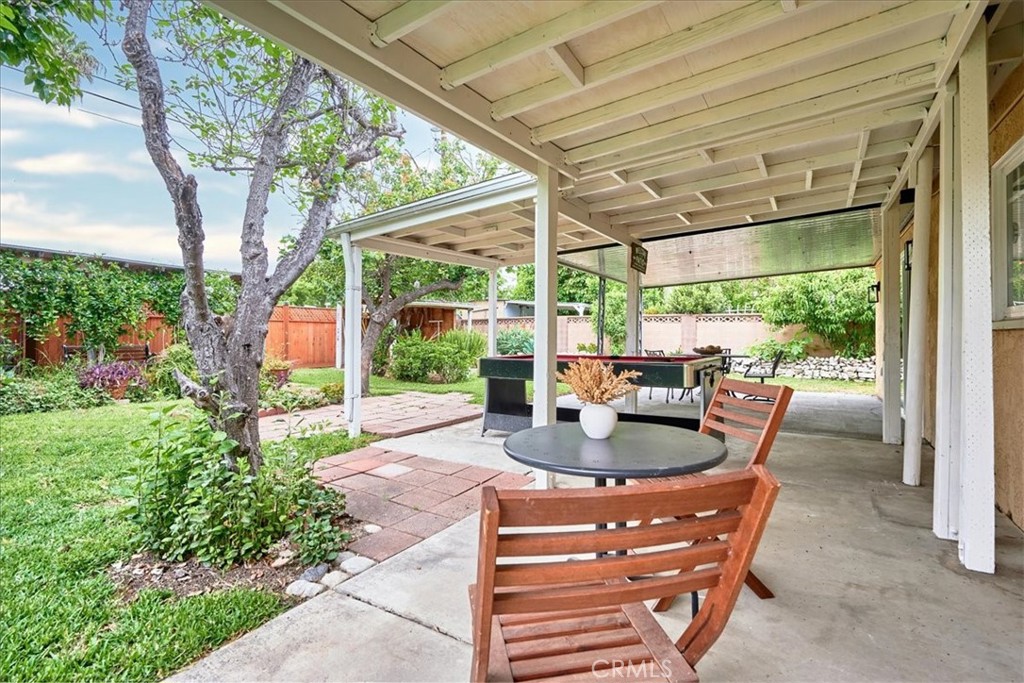 421 La Seda Road