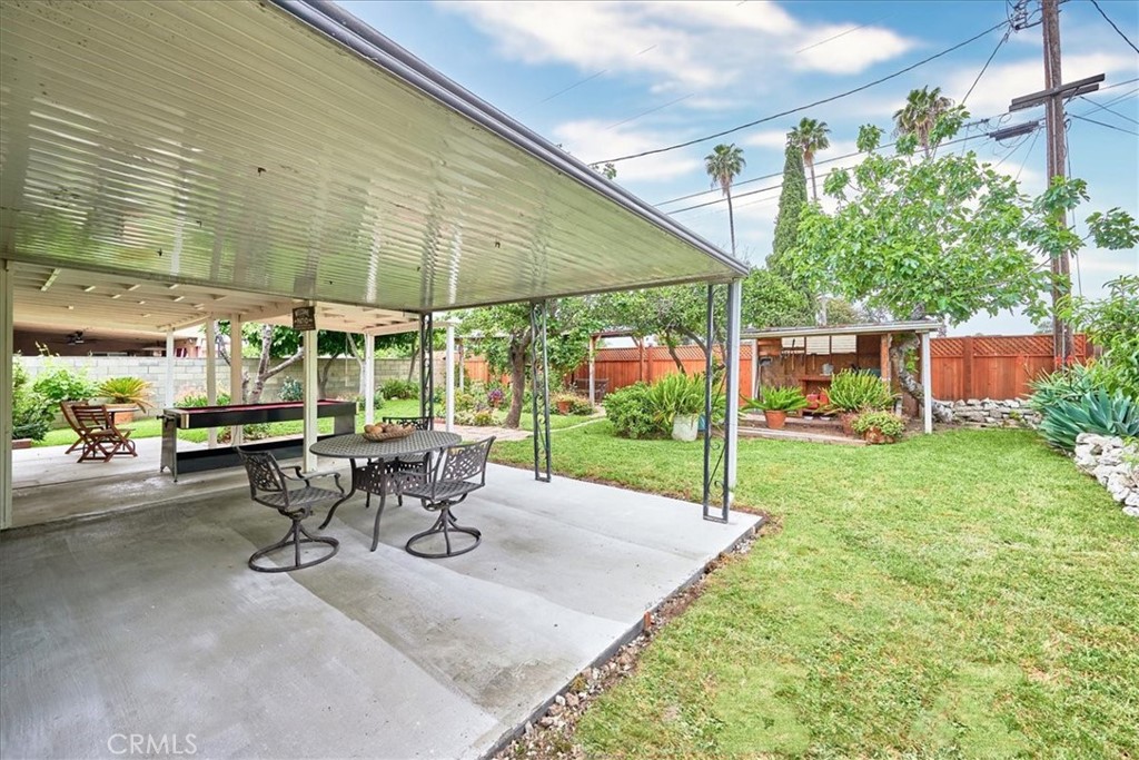 421 La Seda Road