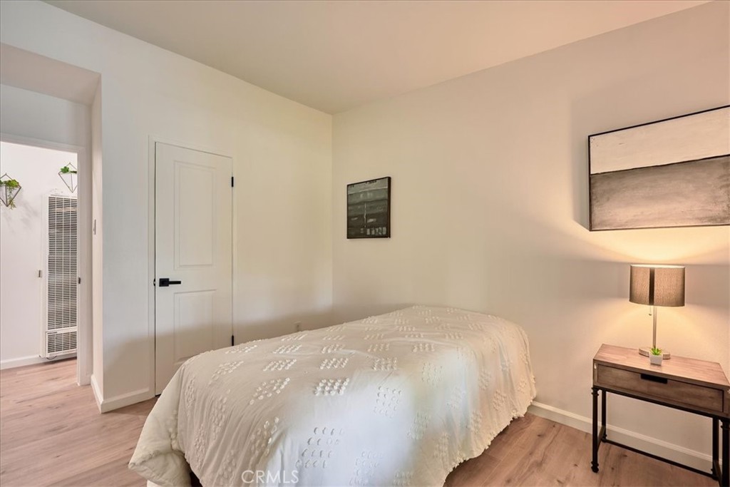 421 La Seda Road
