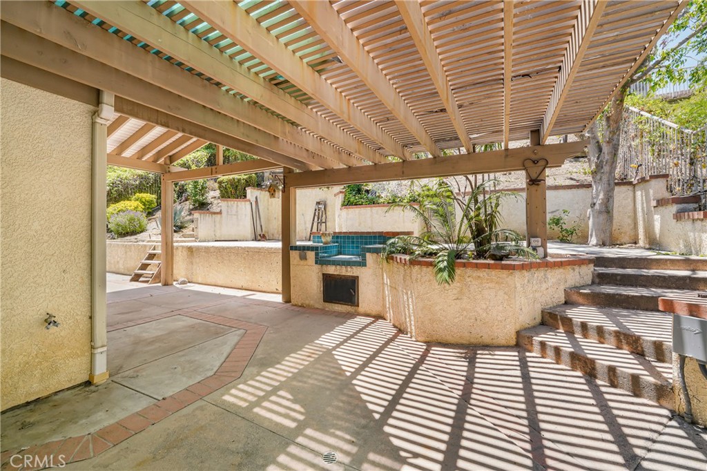 2230 Bloomfield Lane