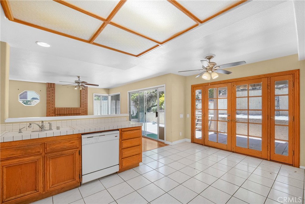 2230 Bloomfield Lane