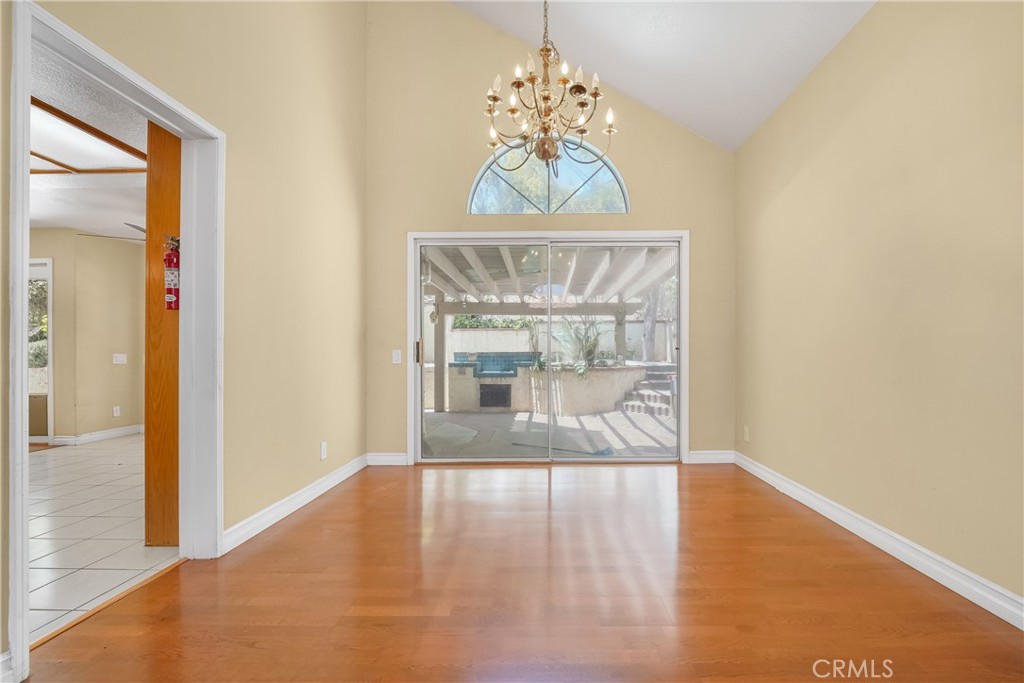 2230 Bloomfield Lane