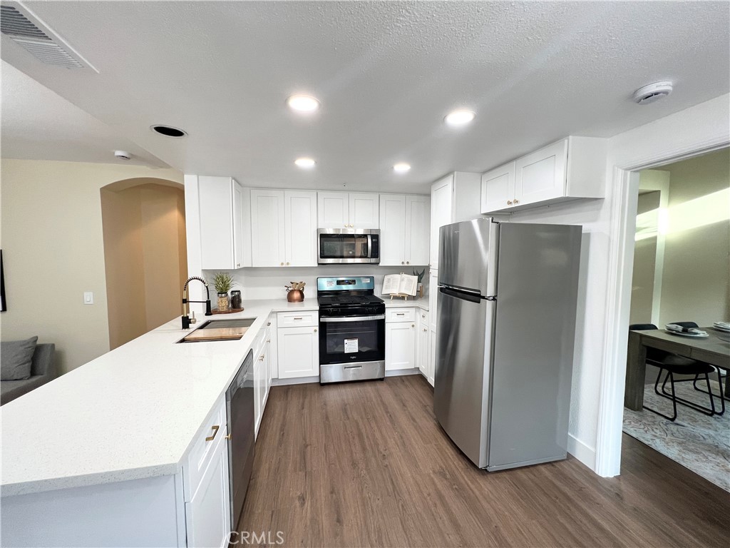 8040 Streamside Court