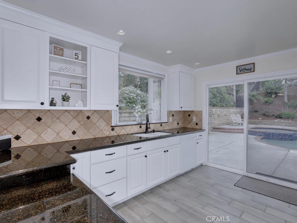 27415 Sereno