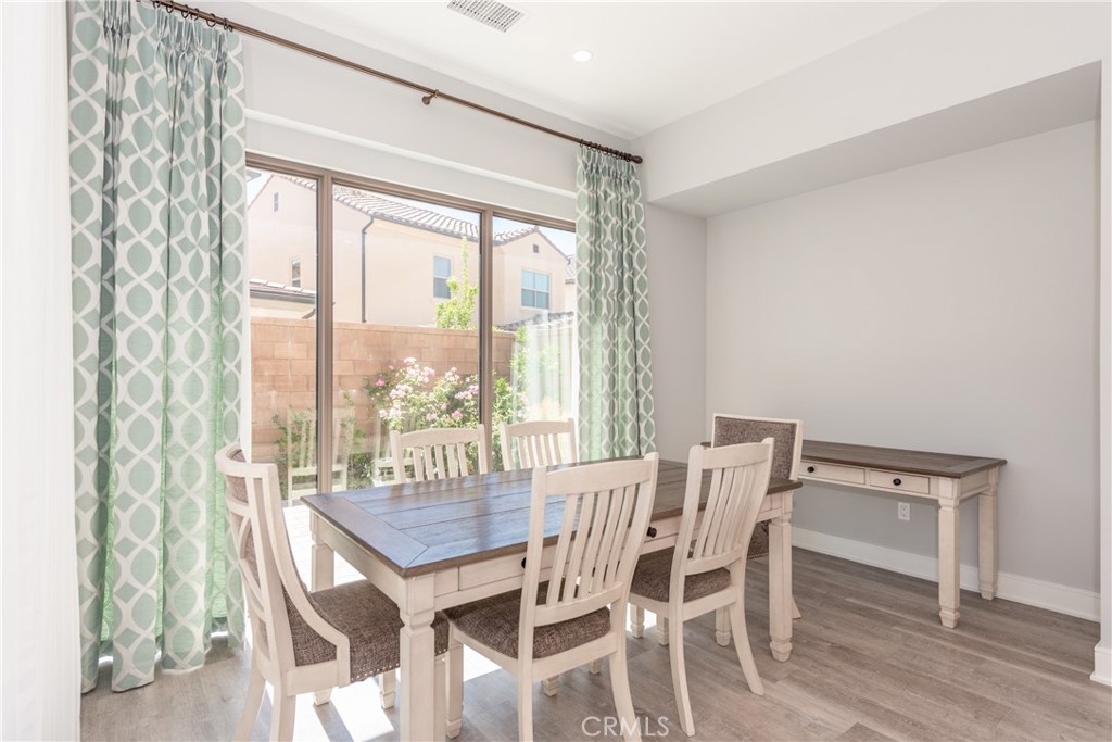 119 Plum Lily