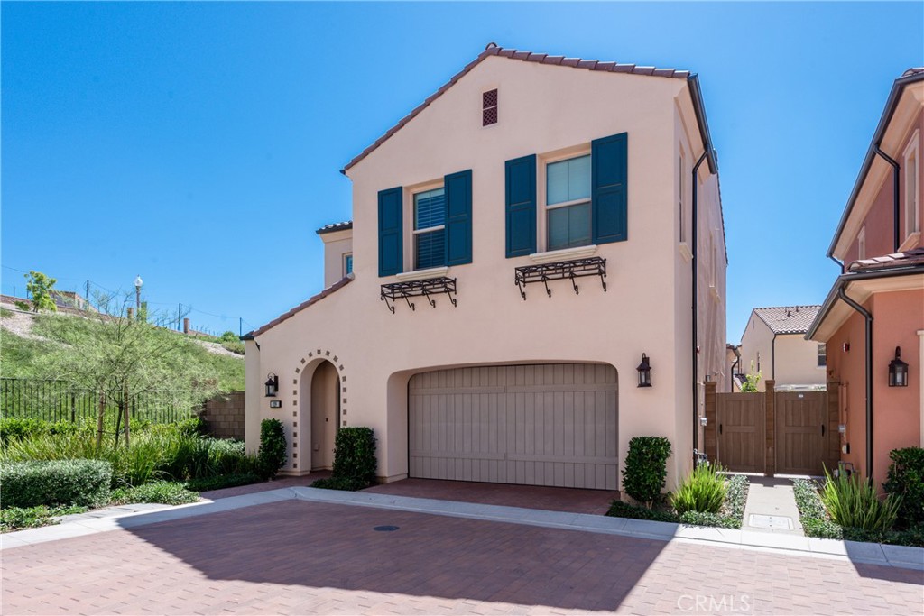 119 Plum Lily