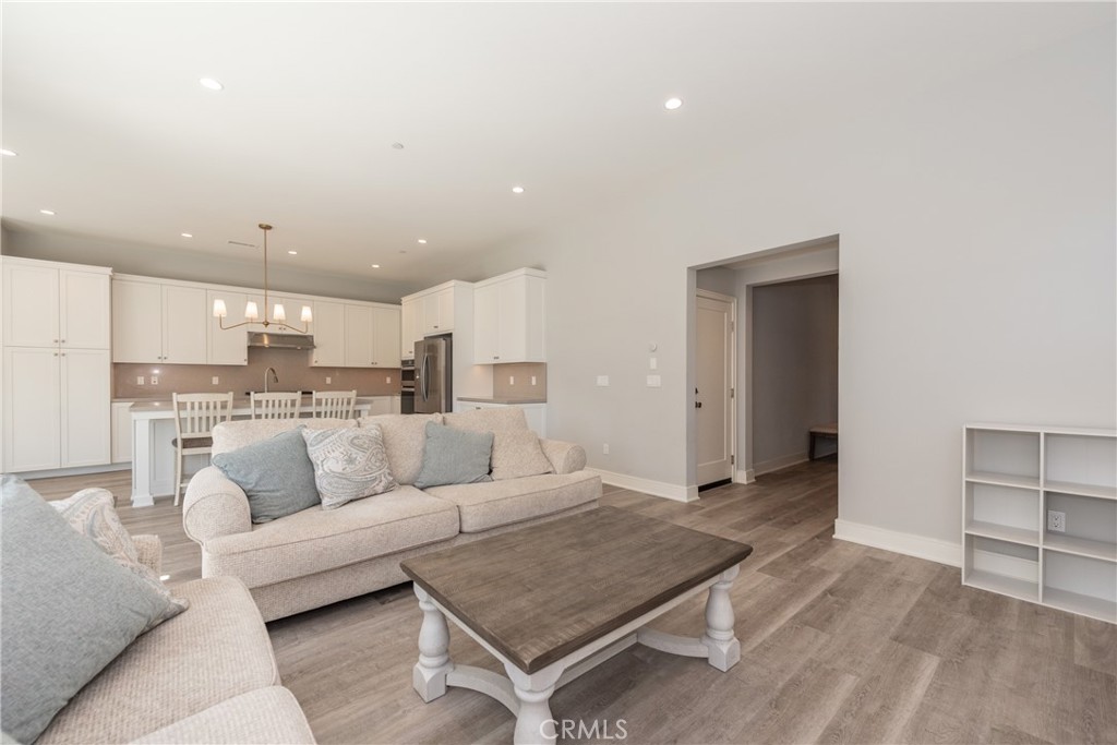 119 Plum Lily