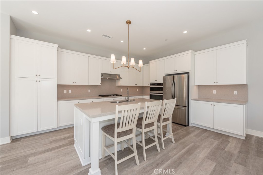 119 Plum Lily