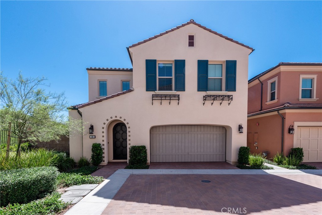 119 Plum Lily