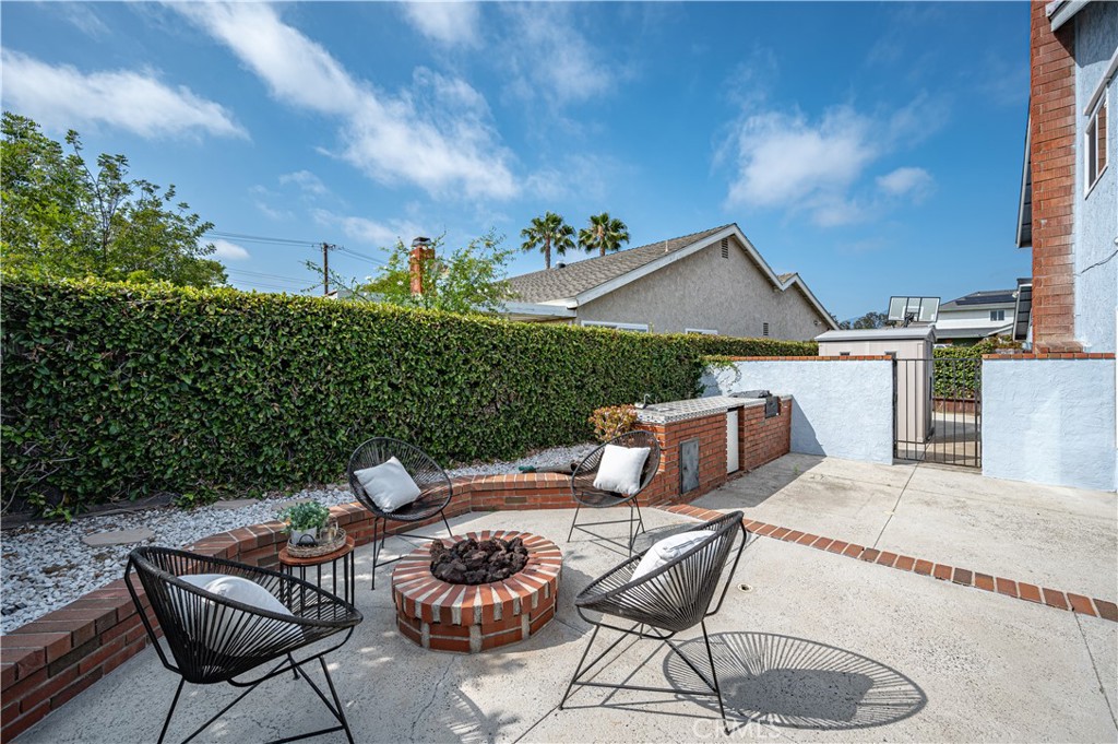 25676 Williamsburg Court