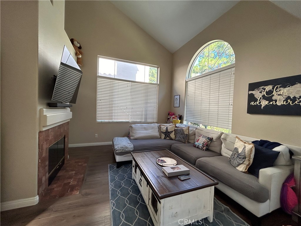 737 Paseo Westpark