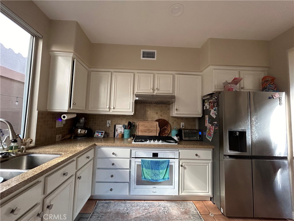 737 Paseo Westpark
