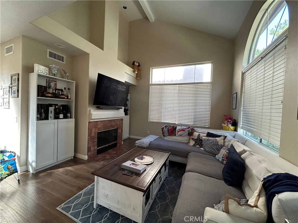 737 Paseo Westpark