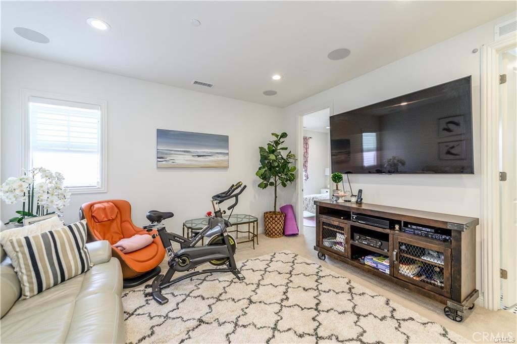 328 Pinnacle Drive