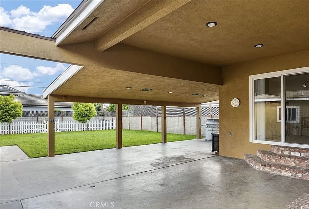 11332 Elmcrest Street