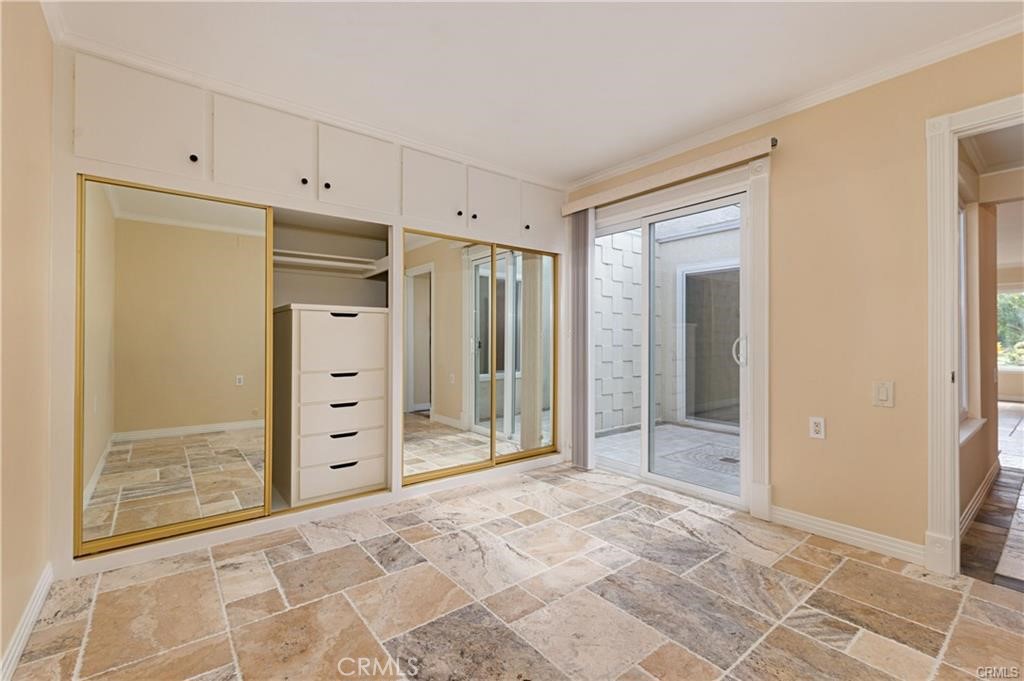 2099 Ronda Granada D