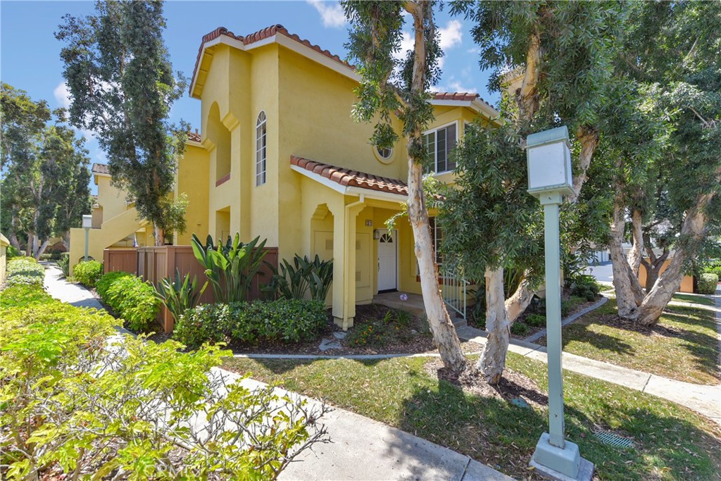 21 Giovanni Aisle 367