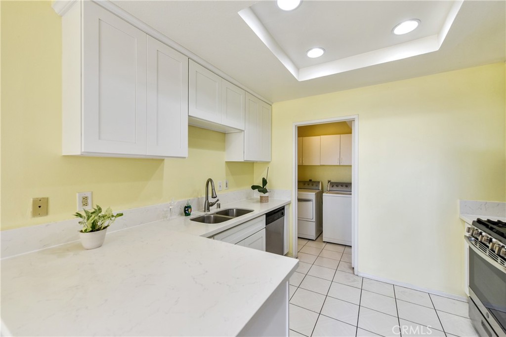 21 Giovanni Aisle 367