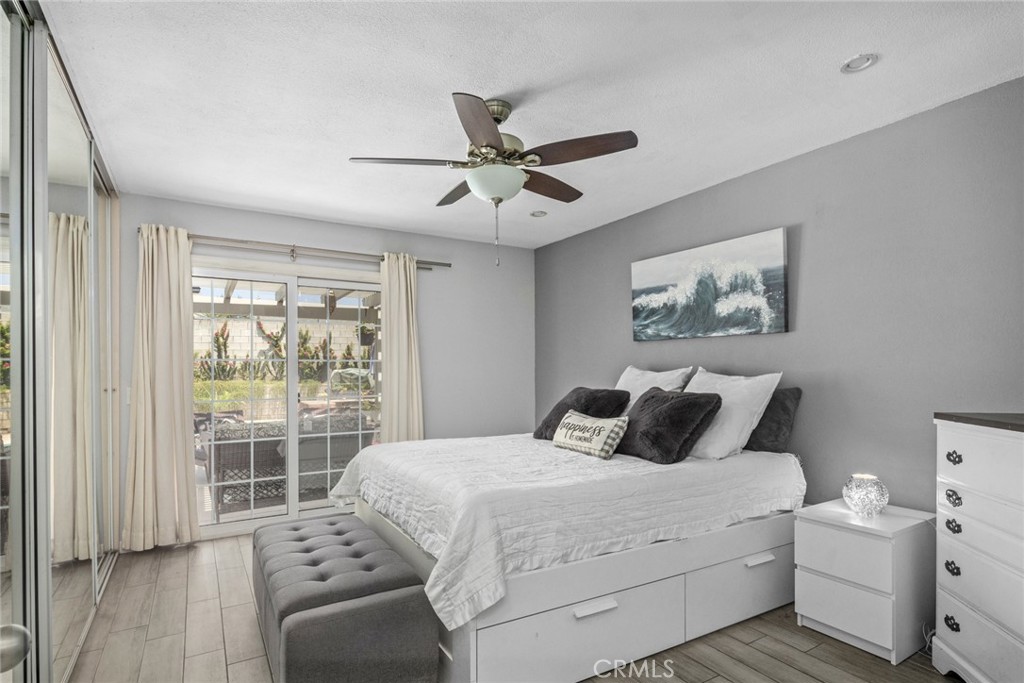 1917 S Grandview Lane