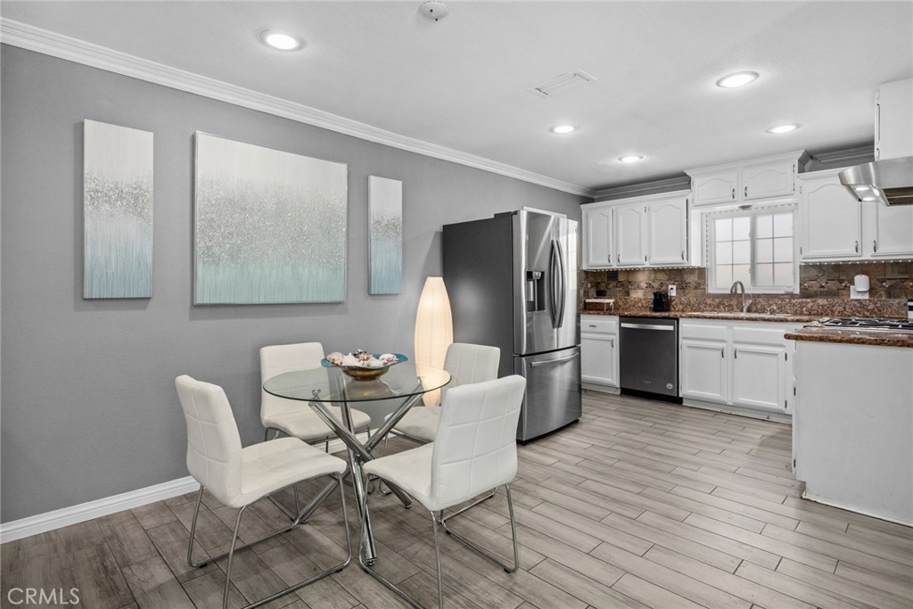 1917 S Grandview Lane