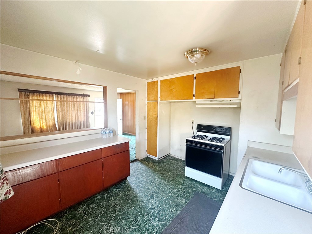 13837 Clearcrest Drive