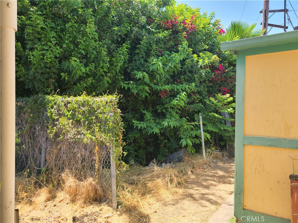 2075 Mcpherson Avenue