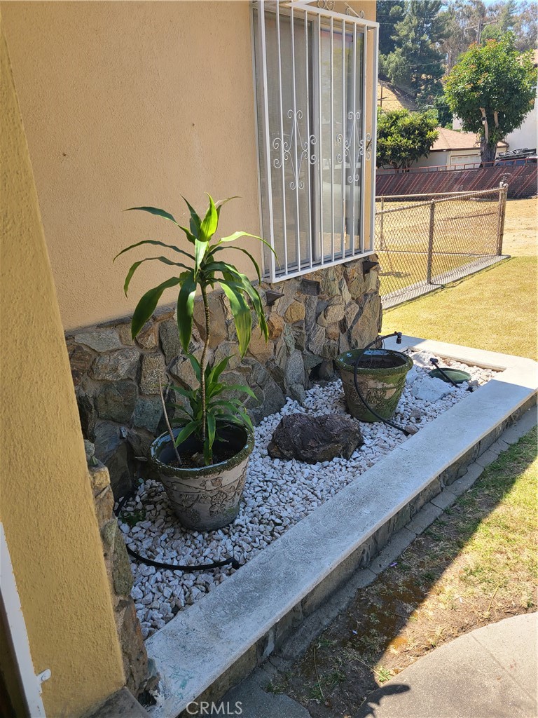 2075 Mcpherson Avenue