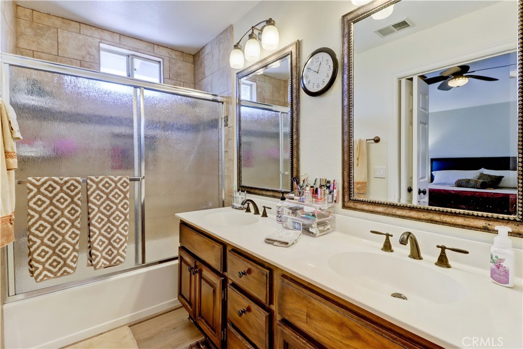 525 S Cinnamon Way 36