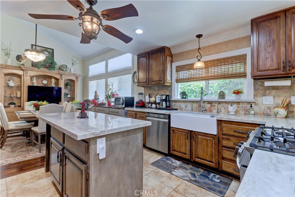 525 S Cinnamon Way 36