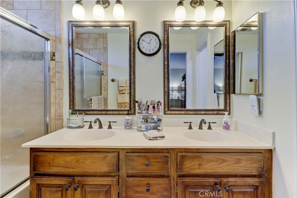 525 S Cinnamon Way 36