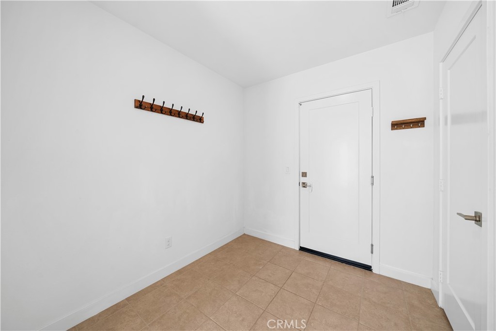 1860 S Westside Drive 19