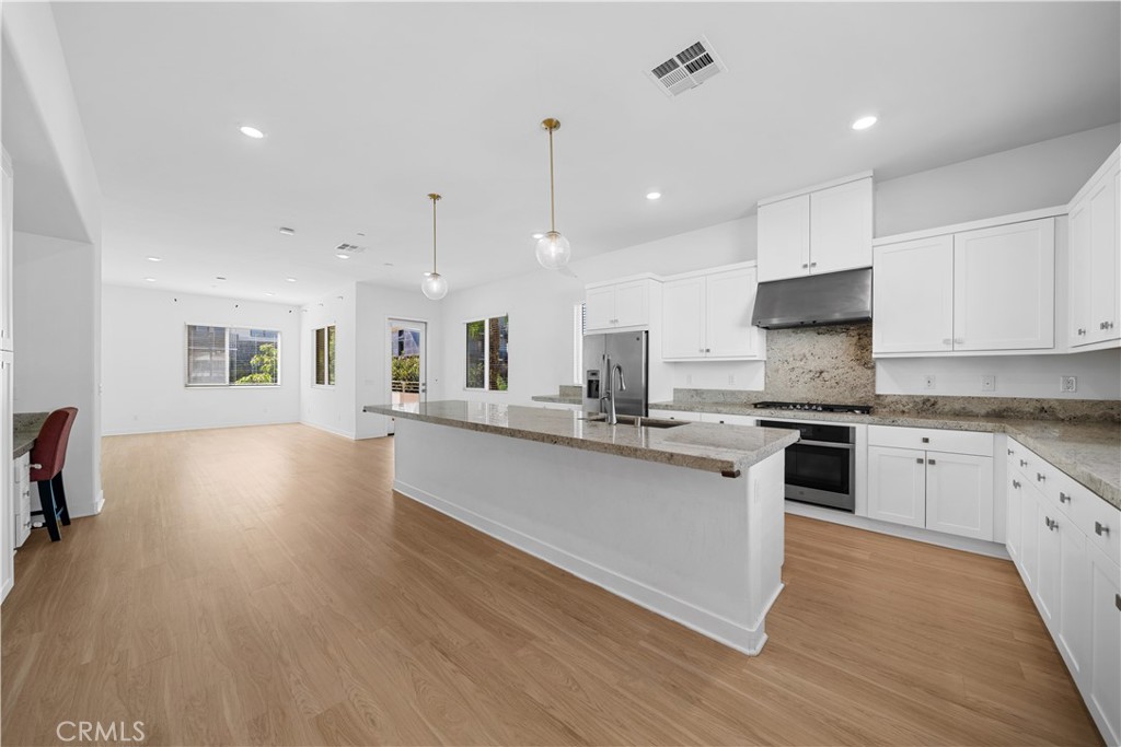 1860 S Westside Drive 19