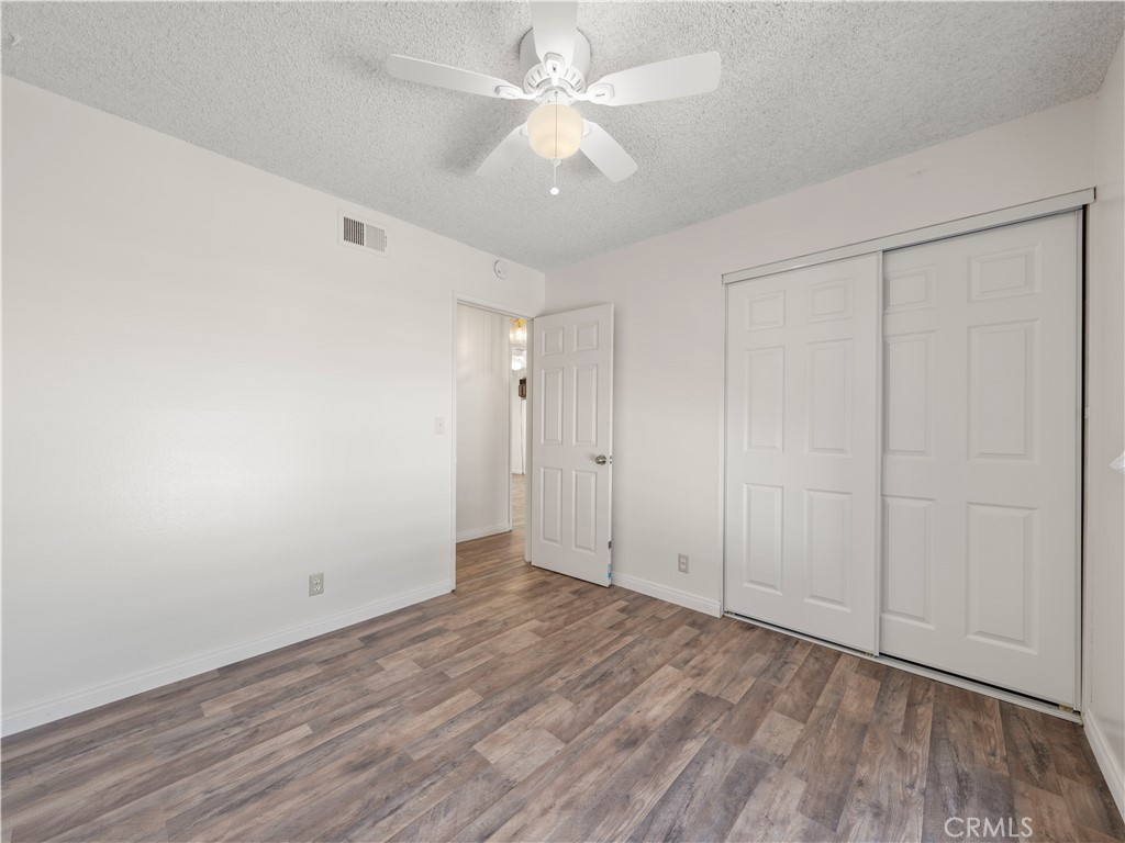 5092 Yearling Avenue