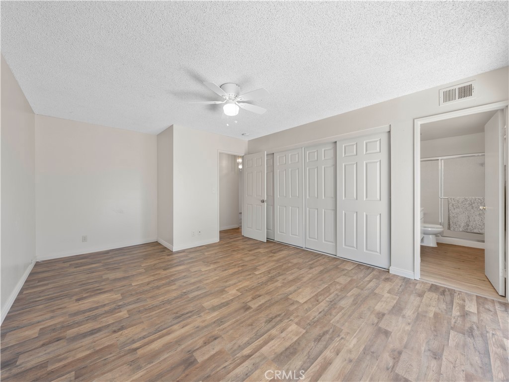 5092 Yearling Avenue