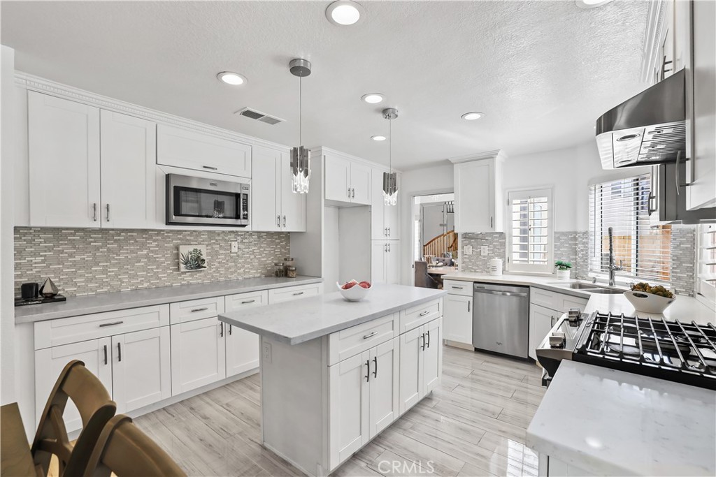 28140 Meadow Land Drive