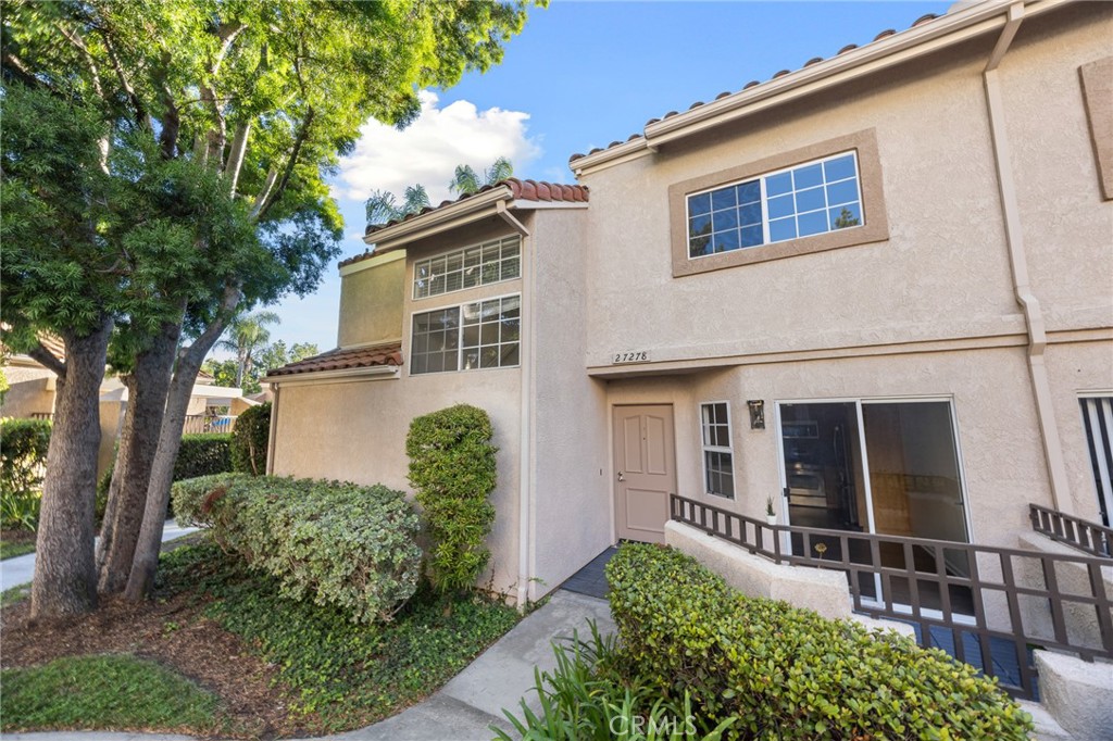 27278 Ryan Dr