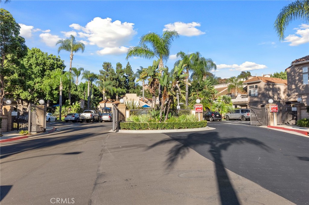 27278 Ryan Dr