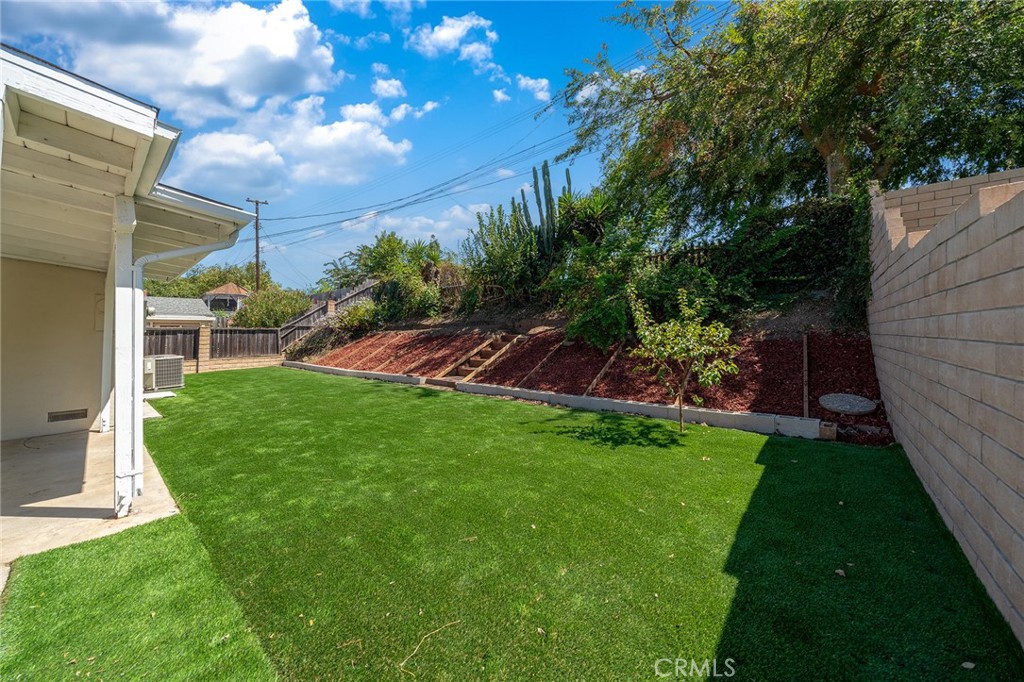 18448 La Guardia st