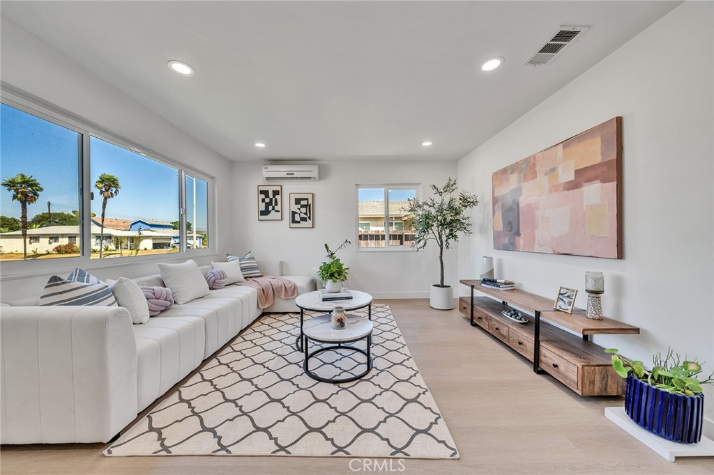 18448 La Guardia st