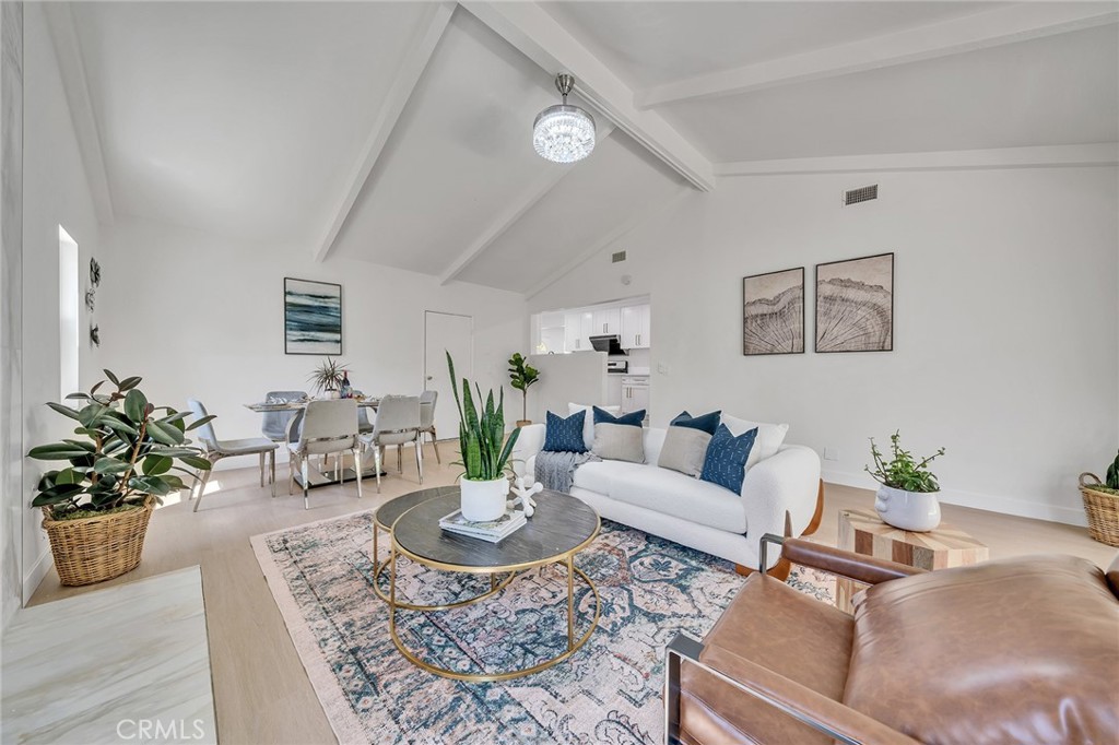 18448 La Guardia st