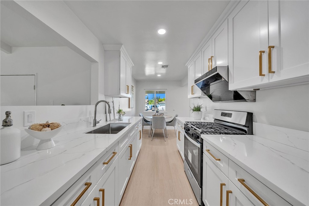 18448 La Guardia st