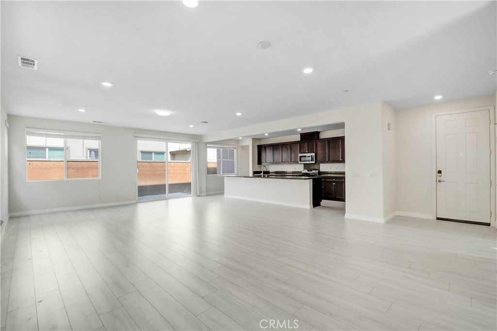 3218 E Olympic Drive