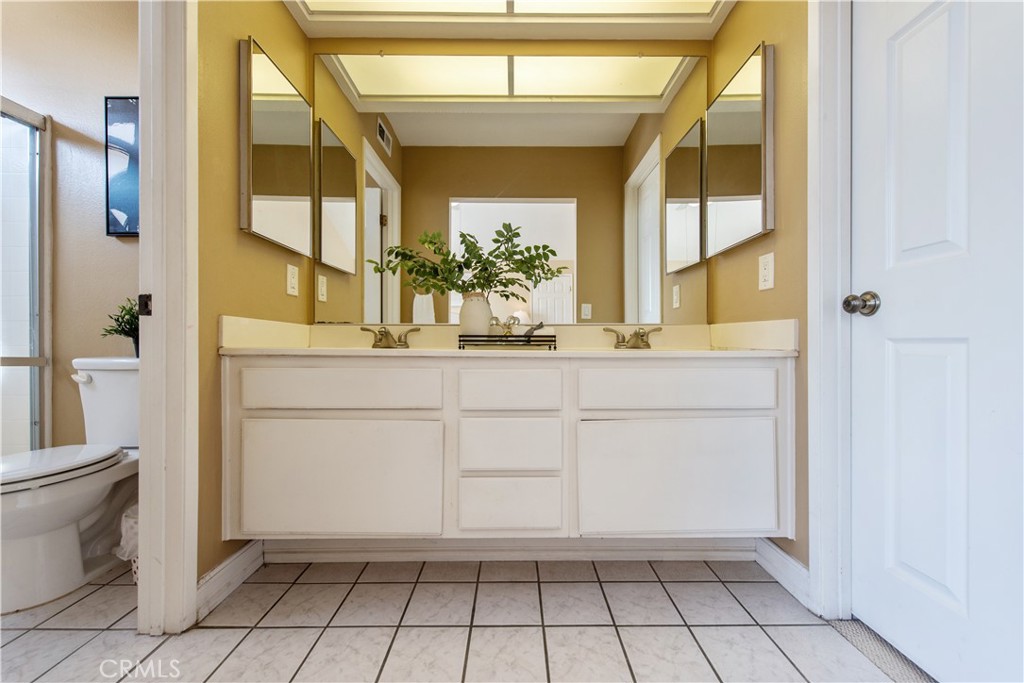 5081 Chesapeake Street