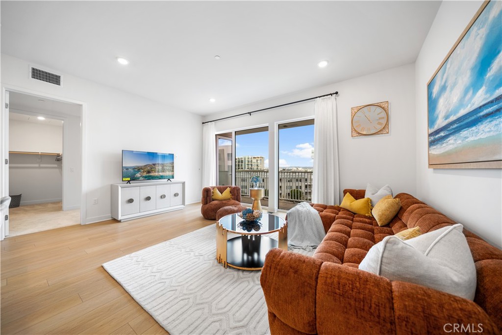 2602 Rivington