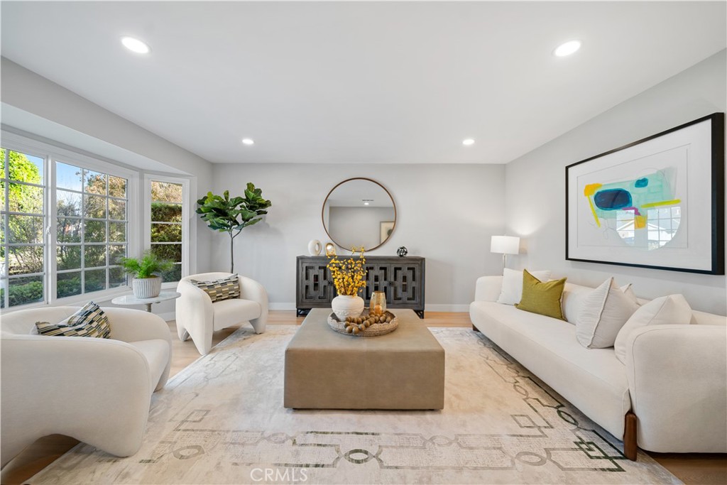 15441 Cherbourg Avenue