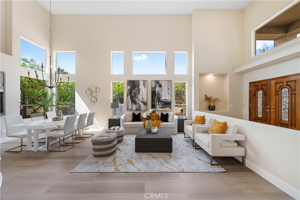 1571 Rancho Hills Drive